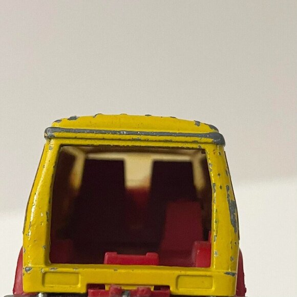 Majorette Fourgon Magic Circus Van Diecast Flaws Missing Doors - Picture 7 of 16